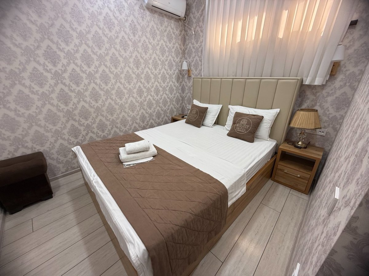Barhat Hotel 24