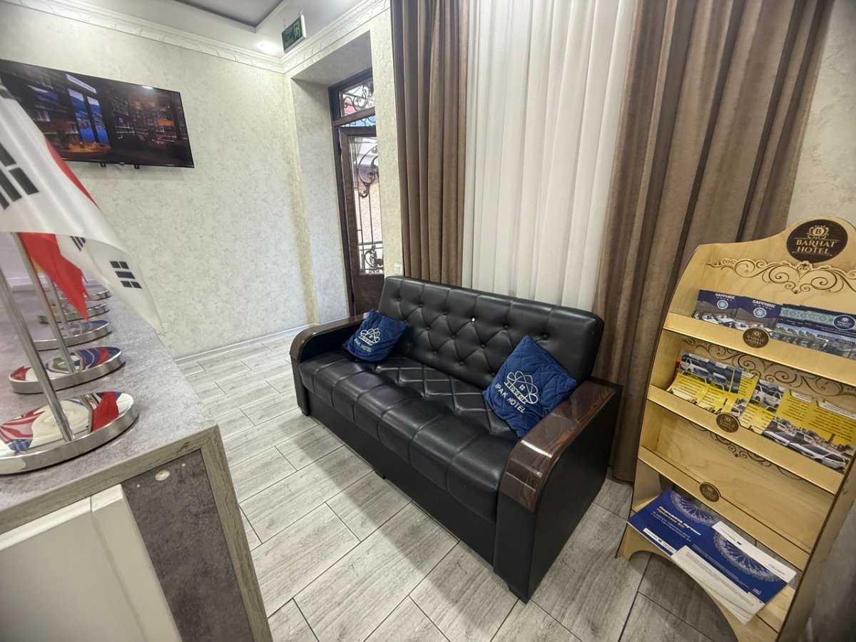 Barhat Hotel 12