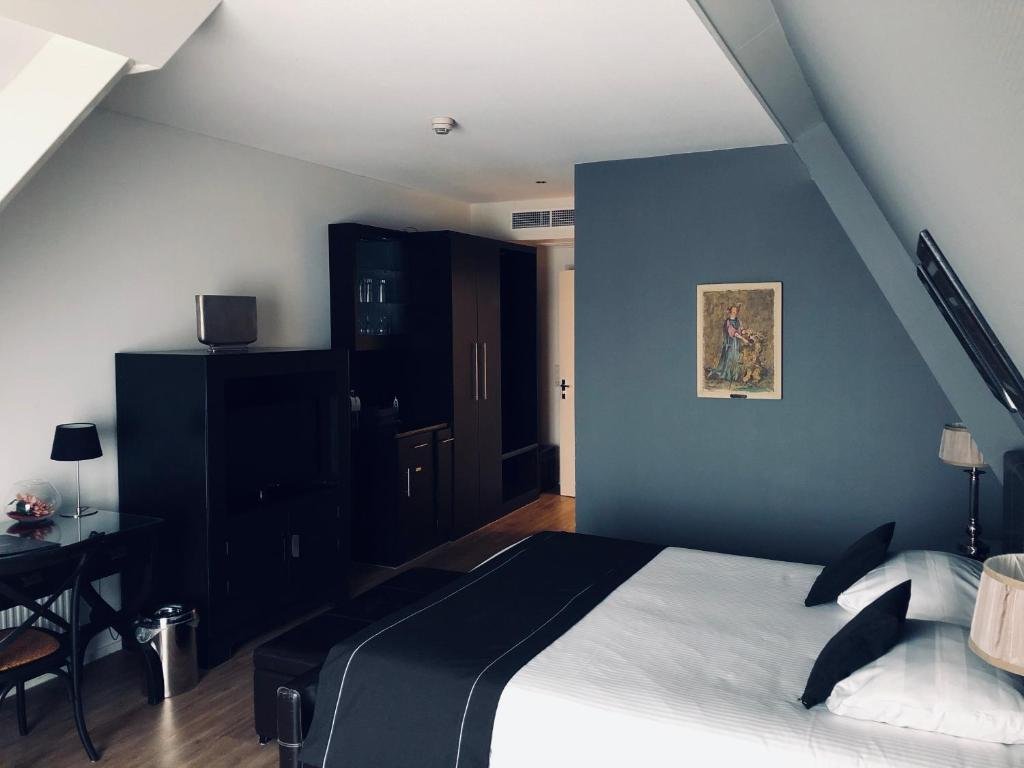 Boutique Hotel Chariot - Amsterdam Schiphol Airport 2