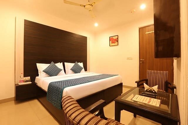 Hotel Devrana Delhi Airport 3