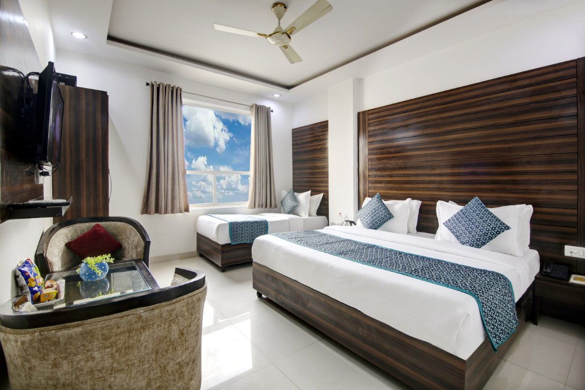 Hotel Devrana Delhi Airport 23