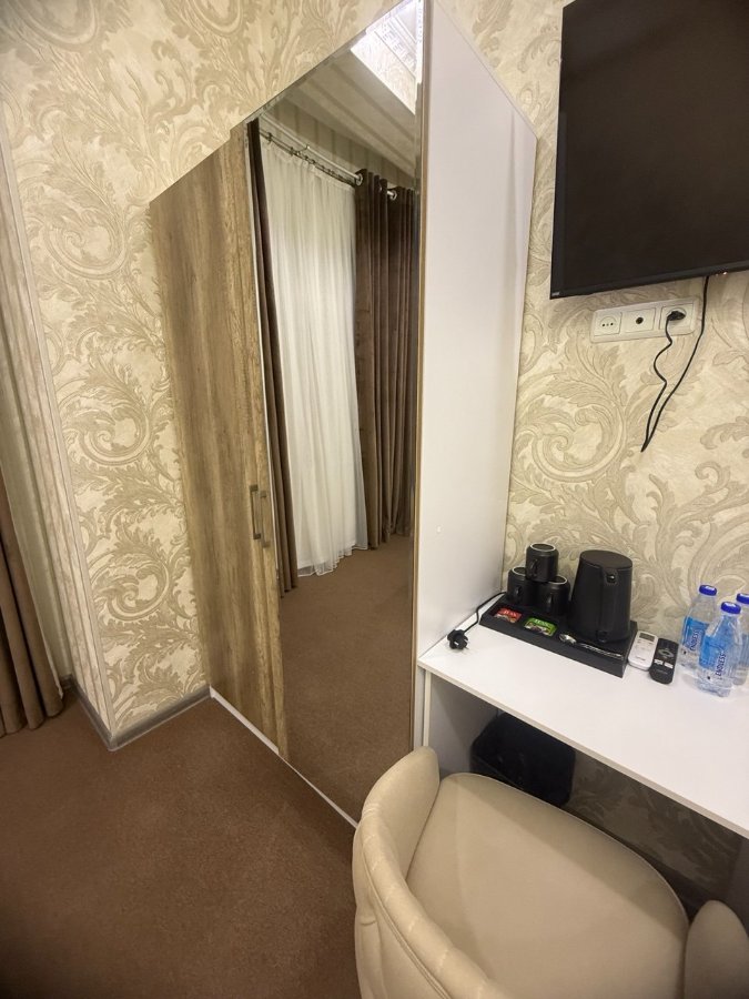 Velvet Hotel 12