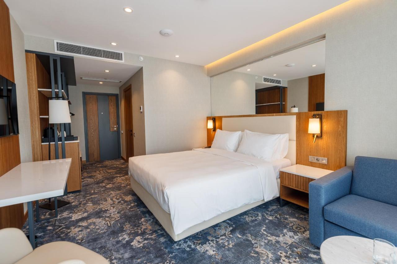 Piazza Epigraph Hotel