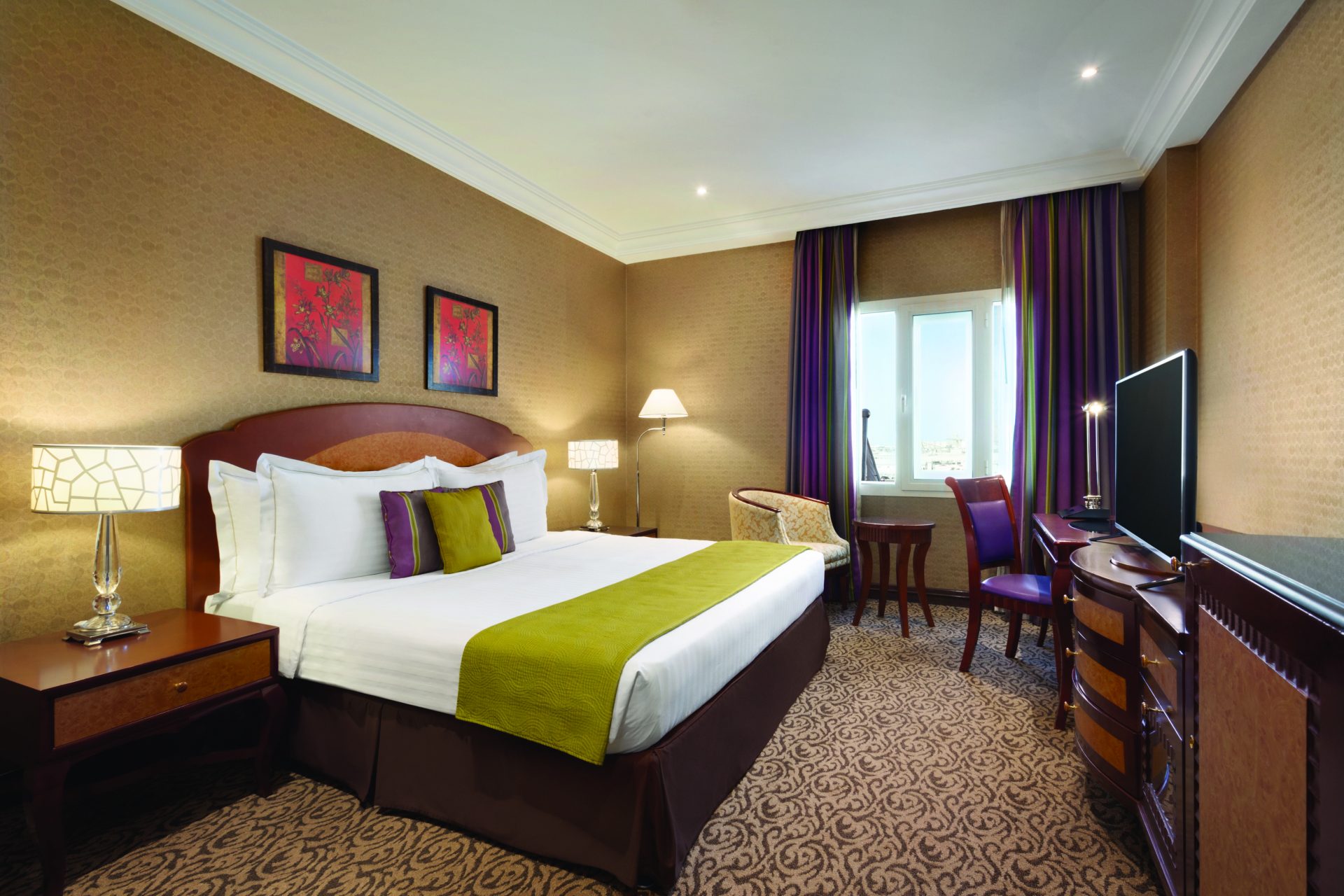 Deluxe Room King Bed