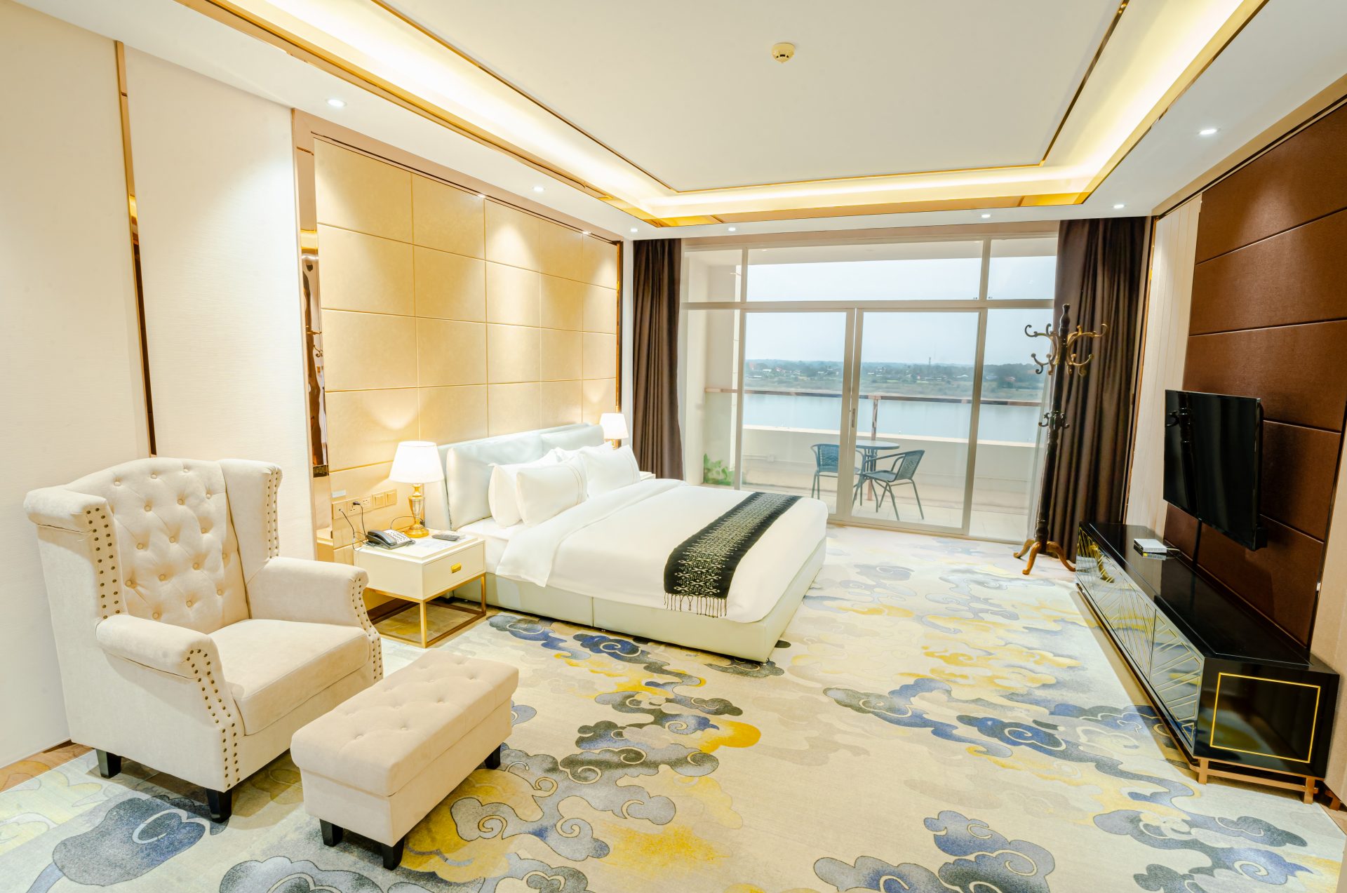 Executive Suite Mekong View