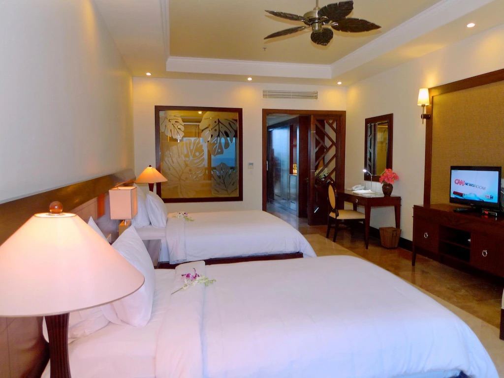 Olalani Resort & Condotel